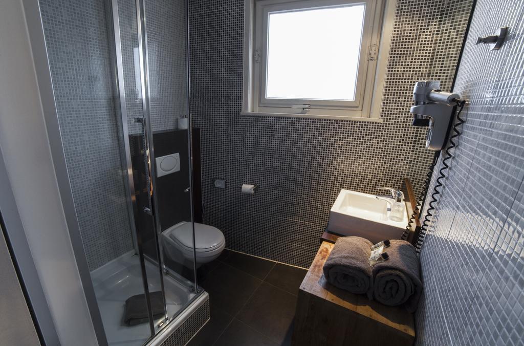 Hotel Kanai Lille Bilik gambar